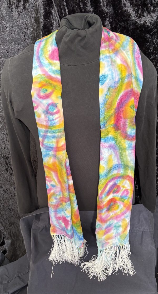 Rainbow overlapping circles scarf - Image 2